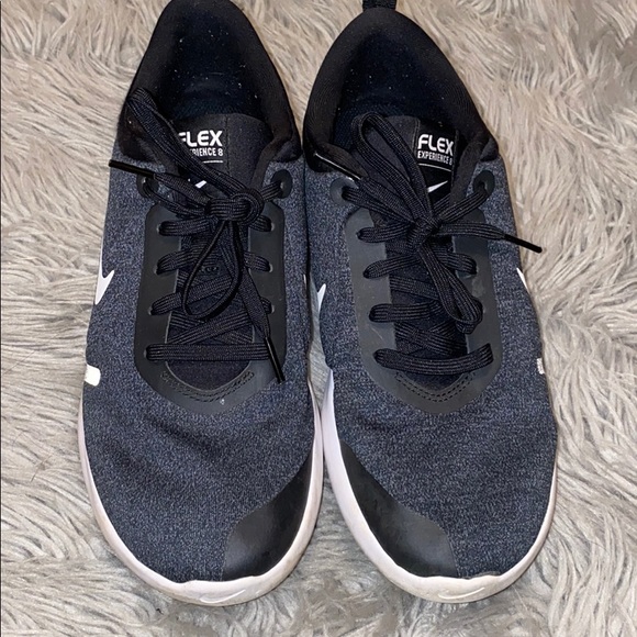 Nike Flex Experience 8 - Picture 2 of 5